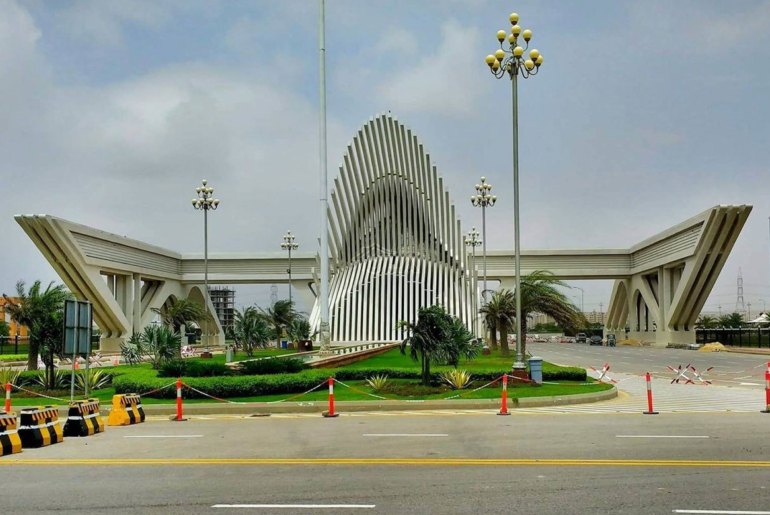 Main gate of Bahria Town Karachi Now Ready